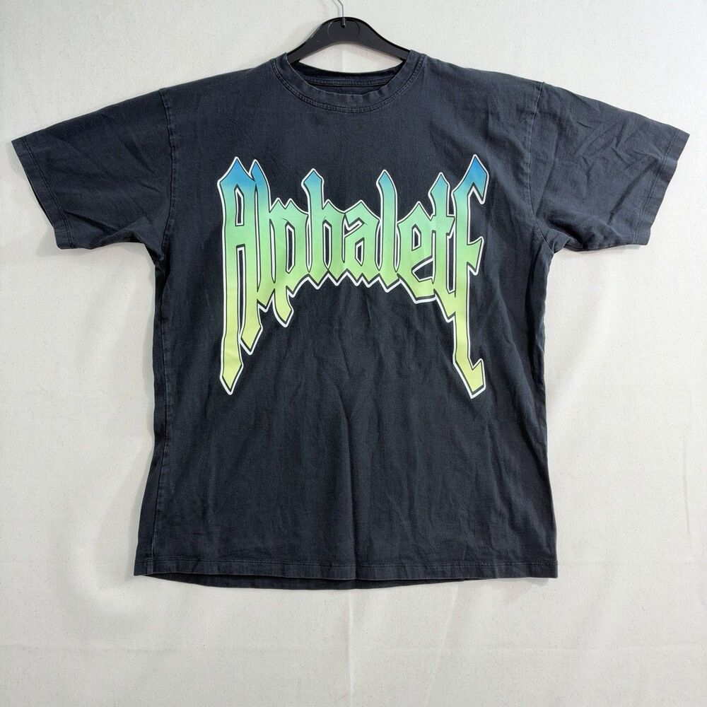 Alphalete Men’s T Shirt Small Washed Black Gradient Logo Graphic Gym Tee